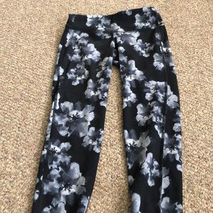 Floral Patterned Workout Leggings